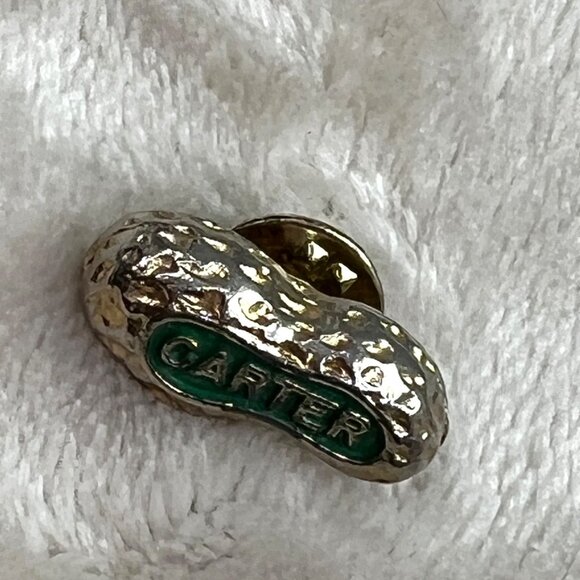 Vintage Jimmy Carter Presidential Peanut Pin Gold Tone Green 1976 Political - Picture 3 of 4